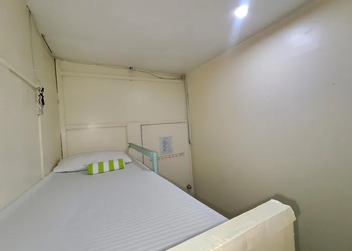 Hostel Resort's Side Near Shangrila