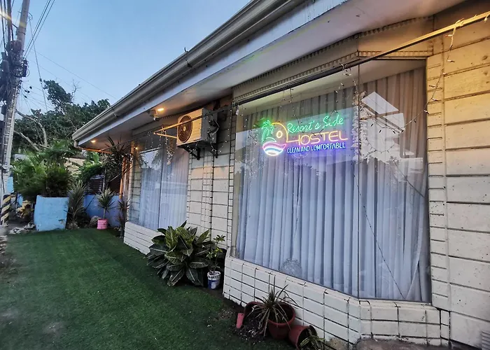 Hostel Resort's Side Near Shangrila *